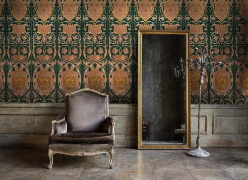 COLLECTABLES INTERIORS